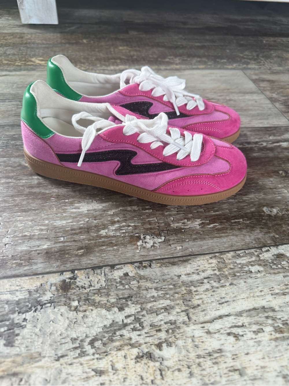 Madden Girl Gia Pink Fashion Sneakers with Green Accents Y5